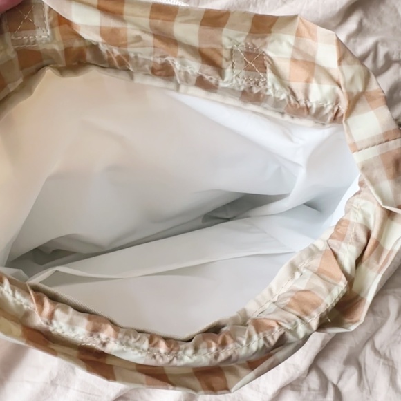 NWOT Calpak Lunchbag - Picture 2 of 3